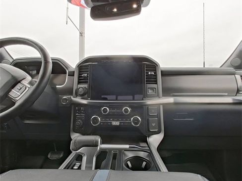 Used 2024 Ford F150 Platinum w/ FX4 Off-Road Package image 25
