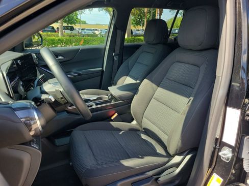 Used 2026 Chevrolet Equinox LT FWD image 15