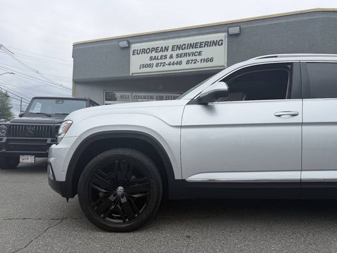 Used 2019 Volkswagen Atlas SEL Premium AWD/4WD image 11