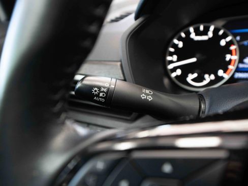 Used 2023 Nissan Altima 2.5 SV w/ SV Premium Package image 13