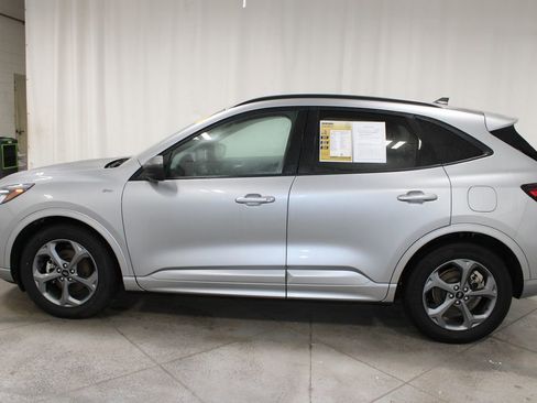 Used 2024 Ford Escape ST-Line image 6