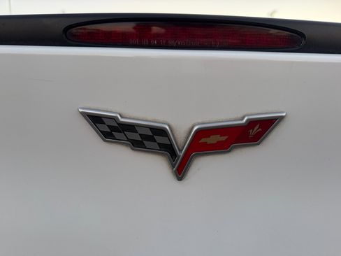 Used 2006 Chevrolet Corvette Base w/ Preferred Equipment Group image 24