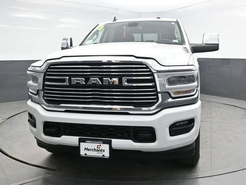 Used 2024 RAM 2500 Laramie AWD/4WD image 2