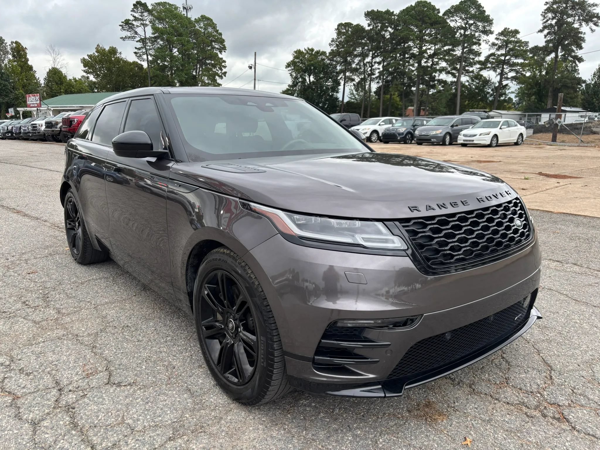 Used 2023 Land Rover Range Rover Velar R-Dynamic S AWD/4WD image 7