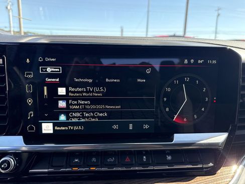 Used 2025 GMC Sierra 1500 Elevation image 27