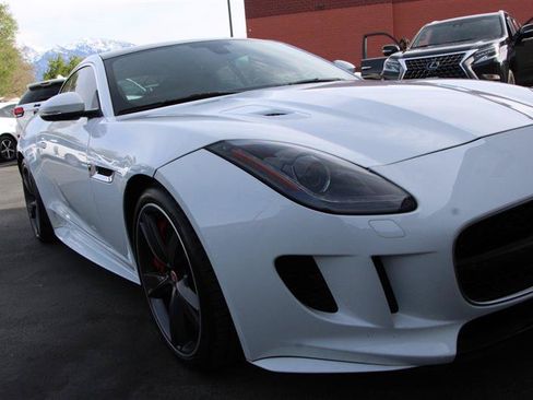 Used 2016 Jaguar F-TYPE R AWD/4WD image 32