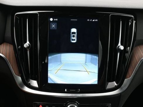 Used 2023 Volvo S60 B5 Core w/ Climate Package FWD image 20