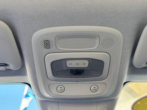 Used 2024 FIAT 500 e (RED) image 22