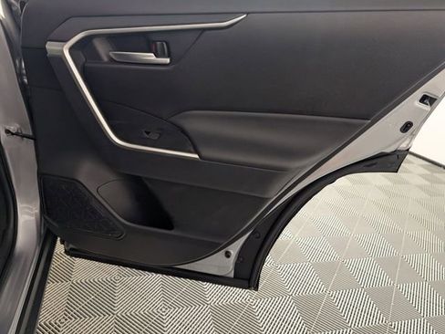 Used 2025 Toyota RAV4 XLE image 29