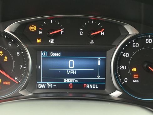 Used 2024 Chevrolet Equinox RS FWD image 9