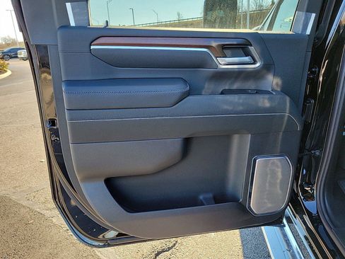 New 2026 GMC Sierra 3500 Denali w/ Denali Reserve Package image 13