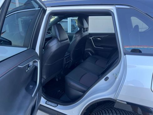 Used 2023 Toyota RAV4 XSE AWD/4WD image 11