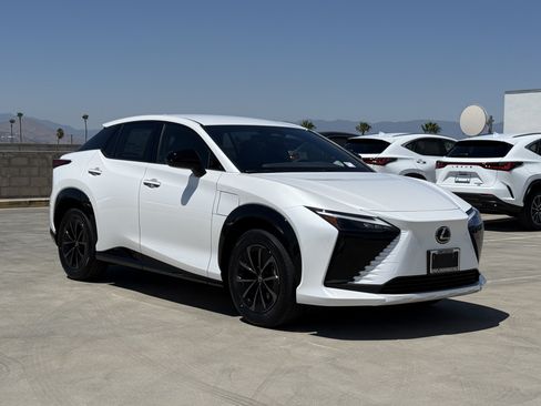New 2026 Lexus RZ 350e 2WD image 2