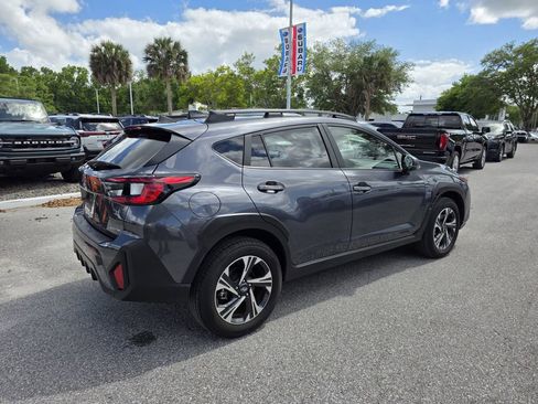 Used 2024 Subaru Crosstrek 2.0i Premium AWD/4WD image 3
