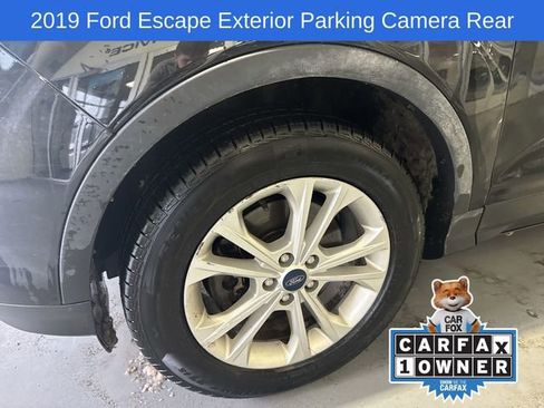 Used 2019 Ford Escape SE image 24