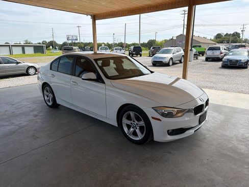 Used 2014 BMW 328i Sedan RWD image 8