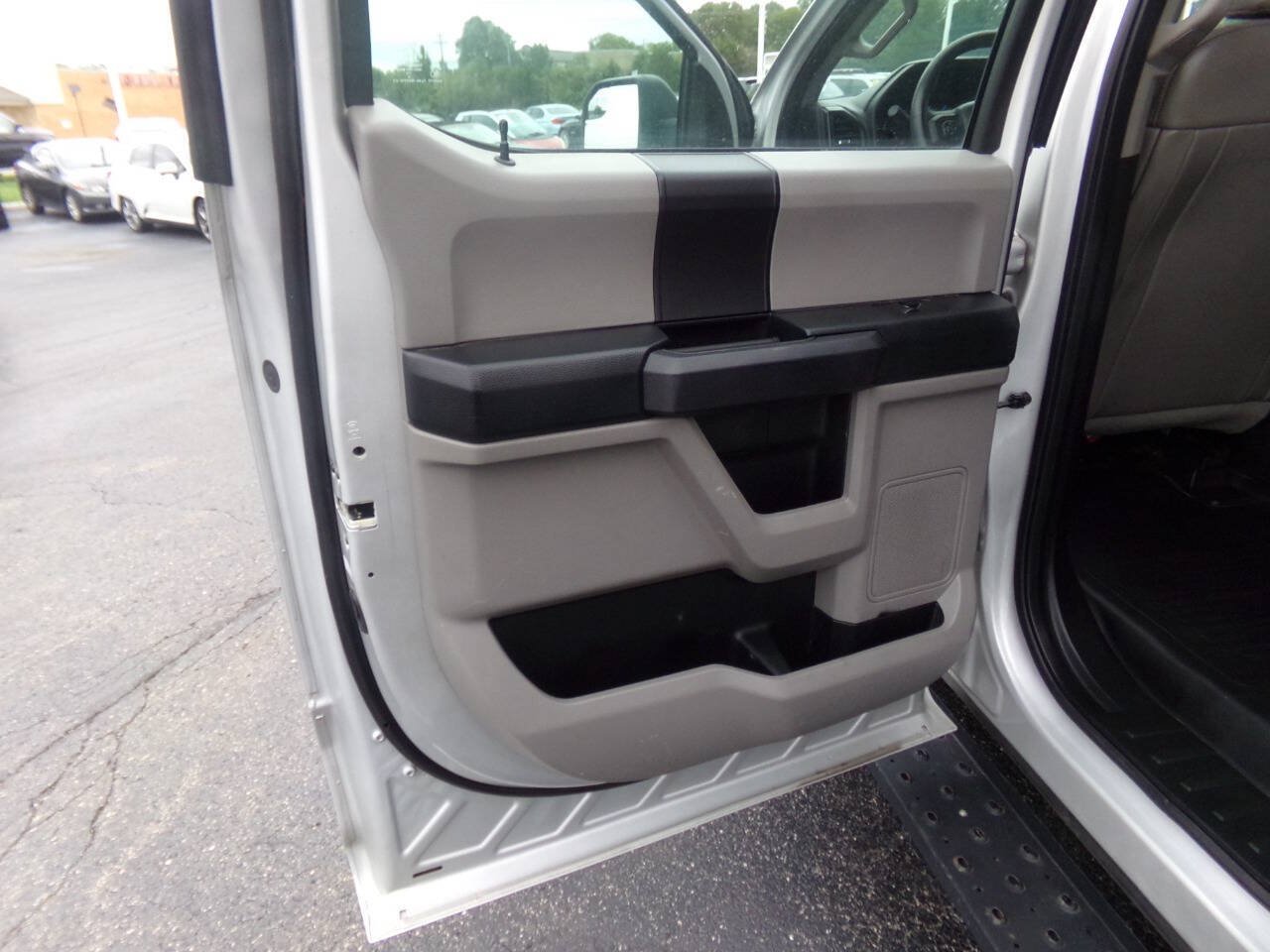 Used 2017 Ford F150 XL w/ XL Power Equipment Group AWD/4WD image 16