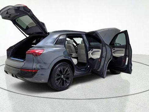 Used 2024 Audi Q8 e-tron Prestige w/ Prestige Package AWD/4WD image 19