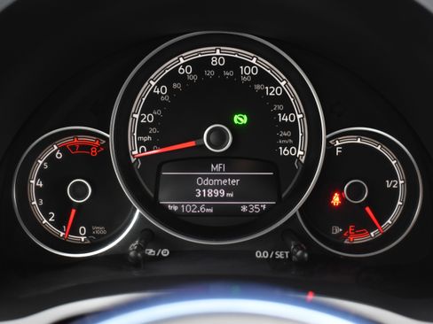 Used 2019 Volkswagen Beetle 2.0T S image 26