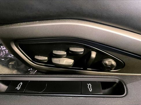 Certified 2022 Porsche 911 Turbo S AWD/4WD image 39