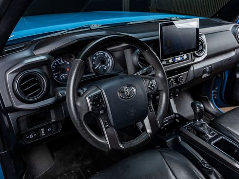 Used 2019 Toyota Tacoma TRD Off-Road image 15