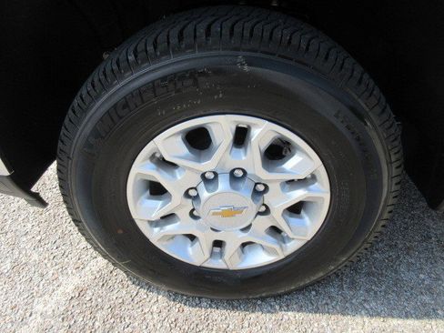 New 2025 Chevrolet Silverado 2500 LT image 12