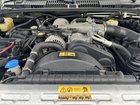 Used 2002 Land Rover Range Rover HSE AWD/4WD image 9