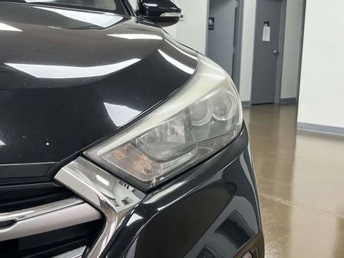 Used 2017 Hyundai Tucson Limited image 9