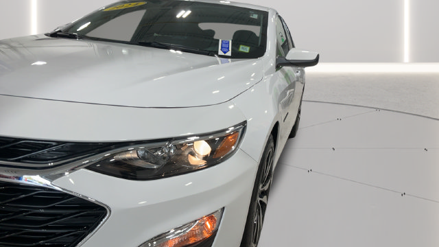 Used 2024 Chevrolet Malibu RS w/ LPO, Floor Liner Package FWD image 32