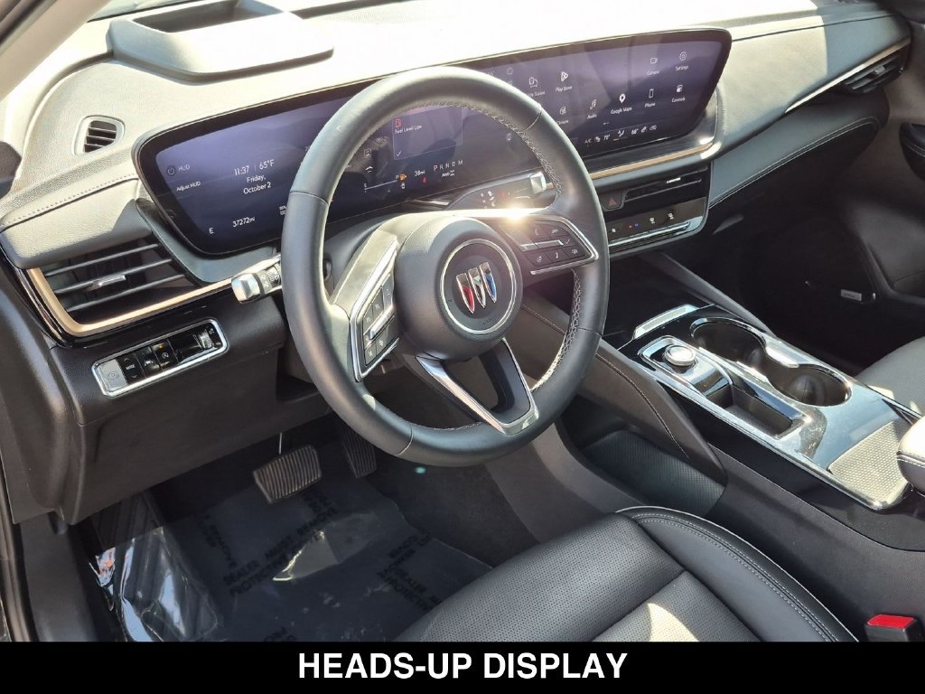 Used 2024 Buick Envision Avenir AWD/4WD image 2
