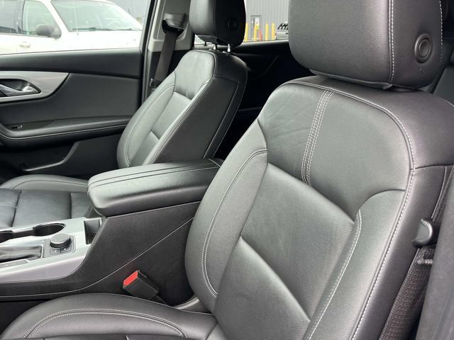 Used 2024 Chevrolet Blazer LT FWD image 34