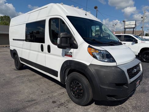 Used 2021 RAM ProMaster 2500 FWD image 4