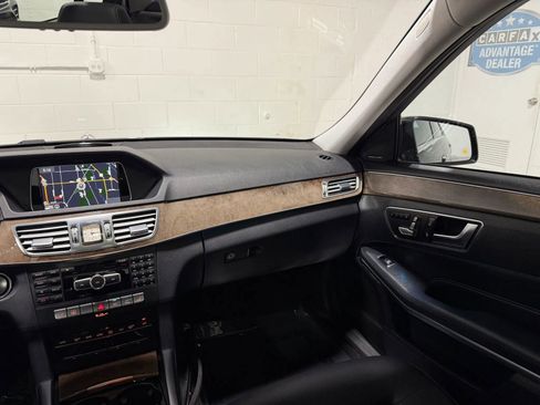 Used 2014 Mercedes-Benz E 350 4MATIC Sedan image 17