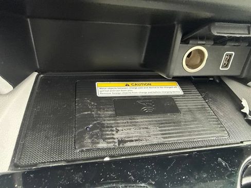 Used 2021 Honda Pilot Elite image 23