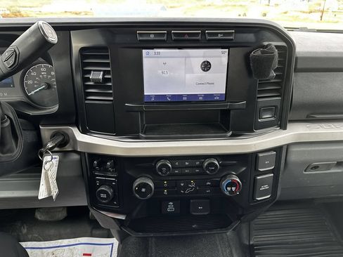 Used 2024 Ford F550 4x4 Crew Cab Super Duty image 8