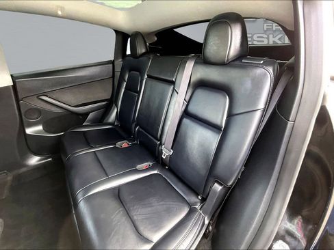 Used 2023 Tesla Model Y Long Range AWD/4WD image 24