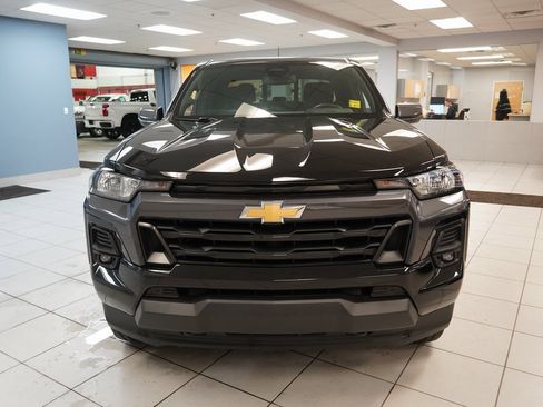 Used 2023 Chevrolet Colorado LT w/ LT Convenience Package II image 15