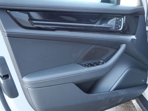 New 2026 Porsche Panamera 4 image 10