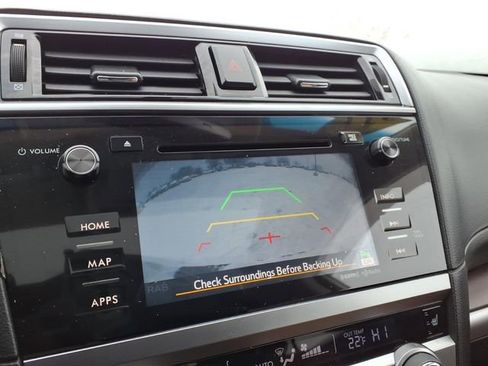 Used 2017 Subaru Outback 2.5i Touring image 19