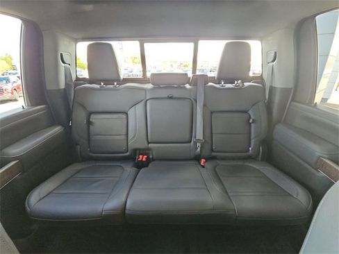 Used 2021 GMC Sierra 2500 Denali w/ Denali Ultimate Package image 25