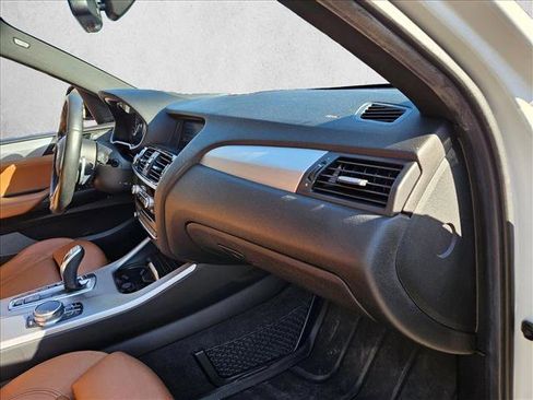 Used 2017 BMW X4 M40i image 27