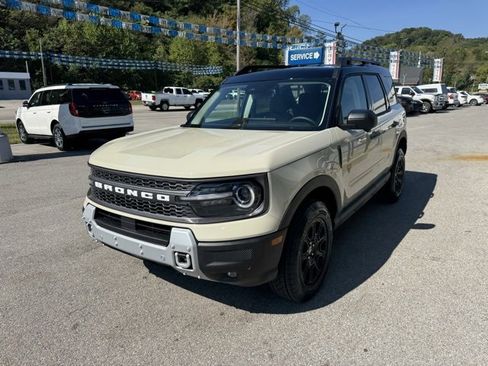 New 2025 Ford Bronco Sport Badlands image 6