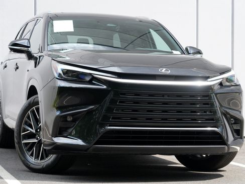 Used 2024 Lexus TX 350 FWD w/ Technology Package image 4
