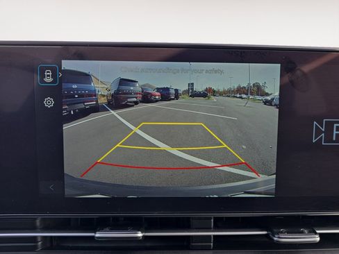 Certified 2025 Hyundai Kona SEL image 16