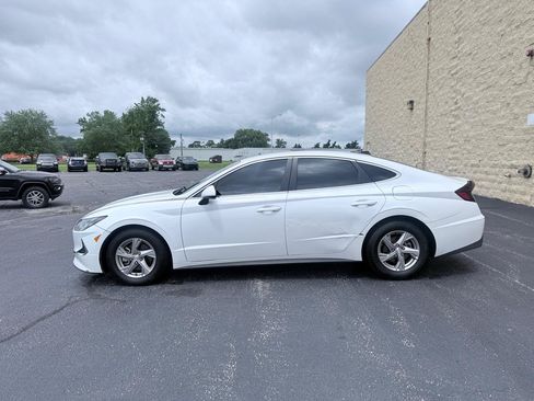Used 2021 Hyundai Sonata SE FWD image 2