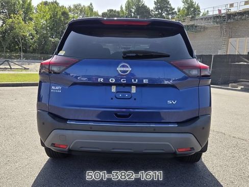 Used 2023 Nissan Rogue SV FWD image 4