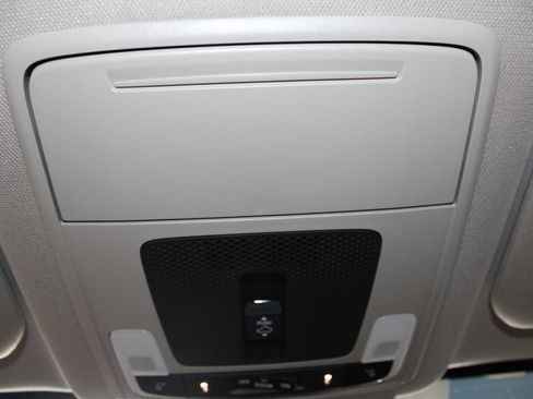 Used 2024 Honda CR-V EX-L image 38