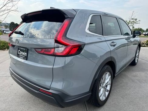 Used 2024 Honda CR-V EX image 8