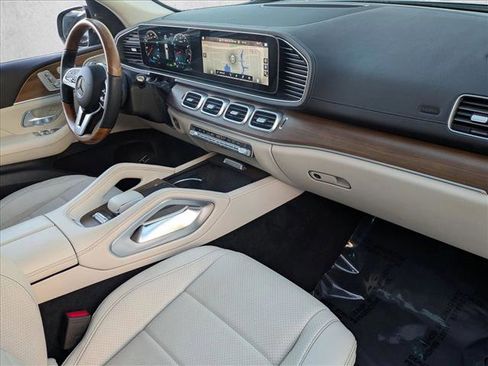 Used 2021 Mercedes-Benz GLS 450 4MATIC image 24