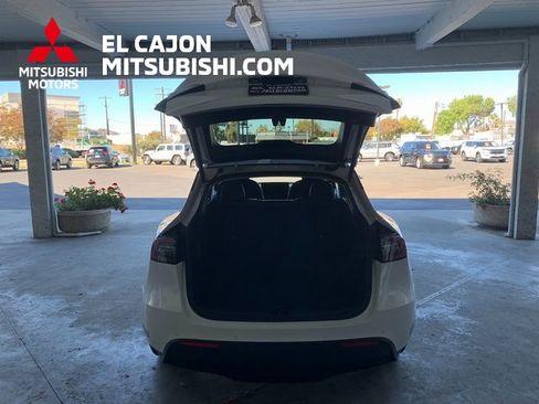 Used 2021 Tesla Model Y Long Range image 7